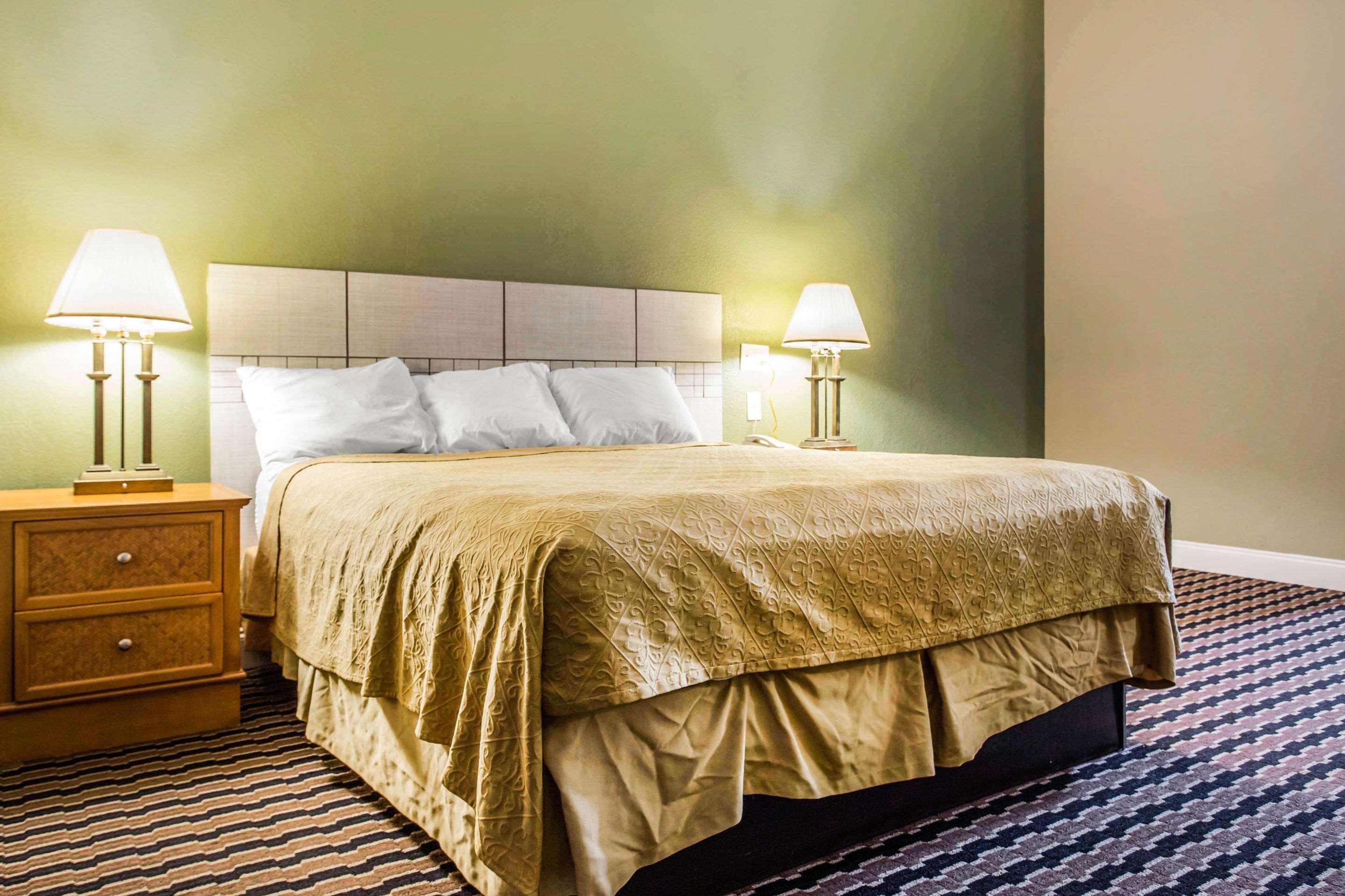 Super 8 By Wyndham Rocky Mount I-95 Exit 145 Hotel Battleboro Ngoại thất bức ảnh